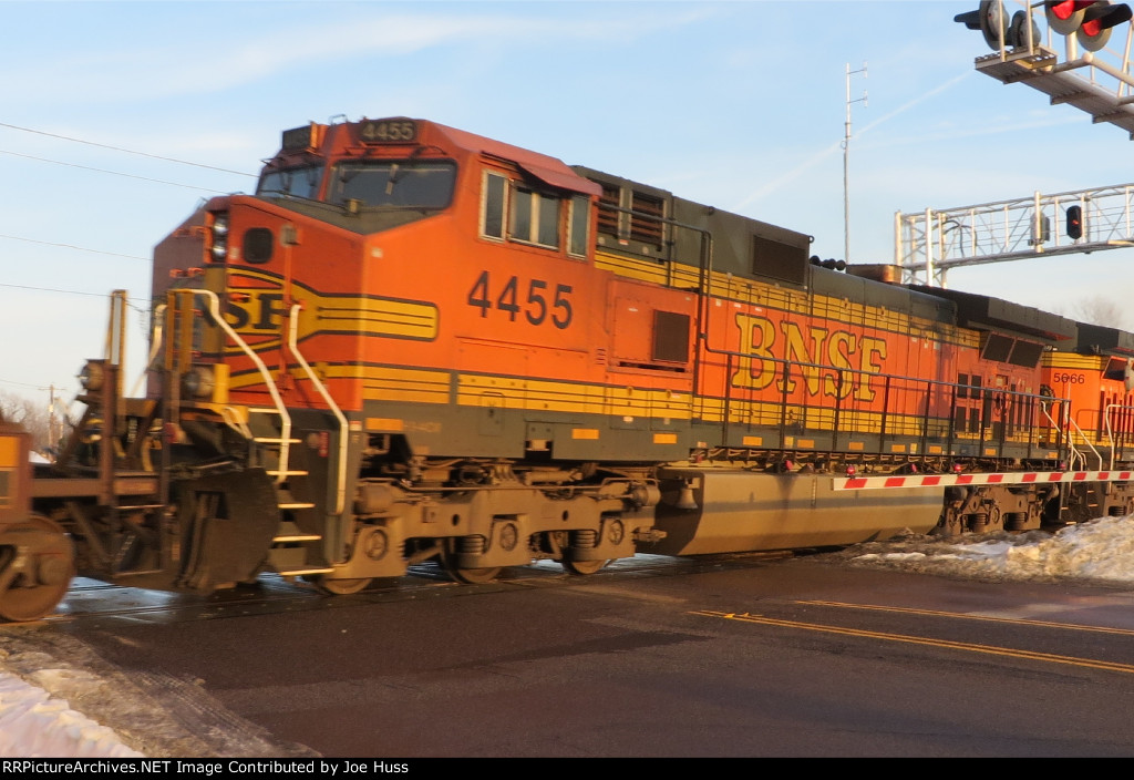 BNSF 4455